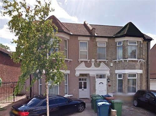 Spencer Inn Apartments Harrow Exterior photo
